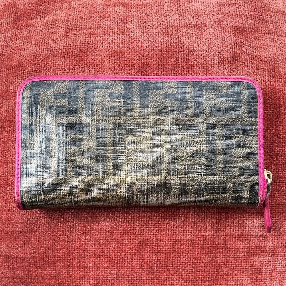FENDI Zip Around Zucca Wallet Tobacco Pink - Picture 3 of 11